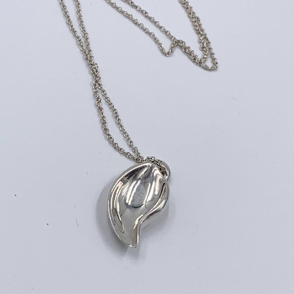 Authentic Tiffany & Co Elsa Peretti Pendant Leaf Silver Necklace - Picture 8 of 12